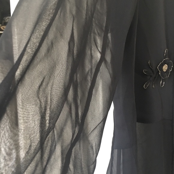 Floral Appliqué Silk Blouse - Picture 6 of 9